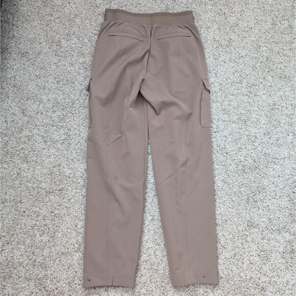 Athleta Endless Cargo Pants | Women’s 10 | Rustic Beige Utility Travel Hiking - Picture 8 of 8